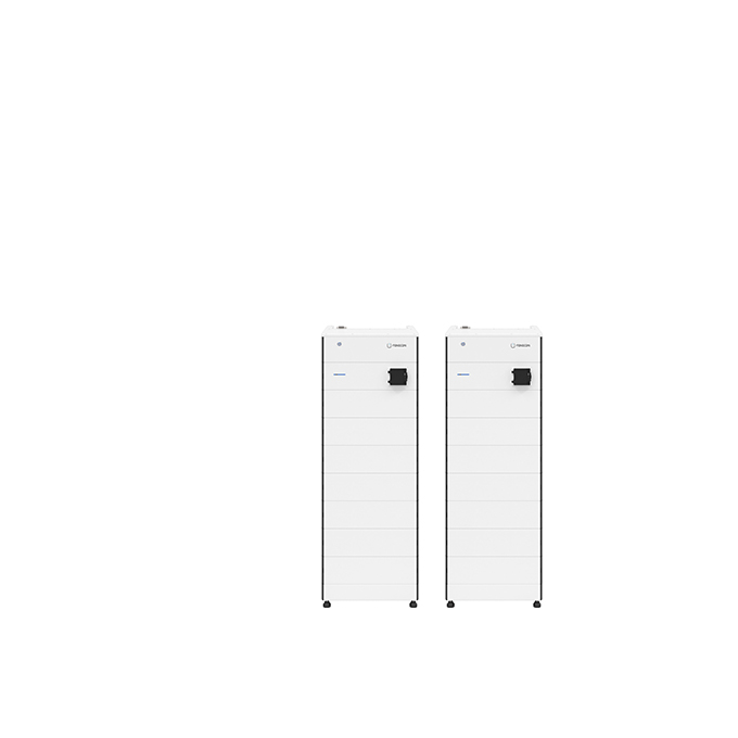 Fenecon Commercial 1. und 2. Batterieturm mit 39,3 kWh