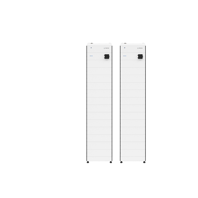 Fenecon Commercial 1. und 2. Batterieturm mit 72,8 kWh